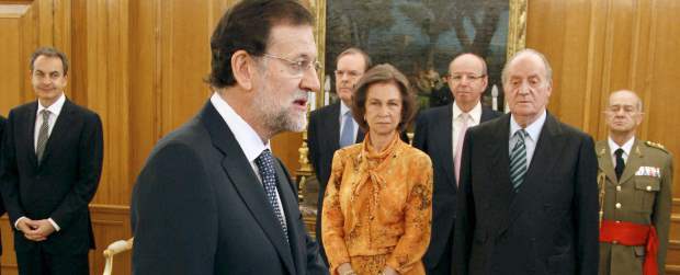 Rajoy obtuvo el aval del Rey para gobernar España | Sergio Pérez, Reuters, Madrid - España | El Partido Popular, colectivo político del nuevo presidente de España, Mariano Rajoy, obtuvo una aplastante mayoría en los comicios parlamentarios del 20 de noviembre, con la promesa de sacar a España de la actual penuria económica.