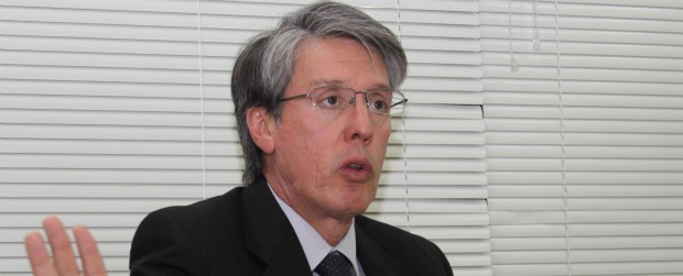 Vélez Penagos no filtró en el Fogafin: Fiscalía | Hernán Vanegas | El exdirector del Fogafin, Santiago Vélez Penagos, no ocultó su satisfacción por la decisión de la Fiscalía General de la Nación de archivar el proceso que se seguía en su contra por una supuesta filtración de información en la entidad.