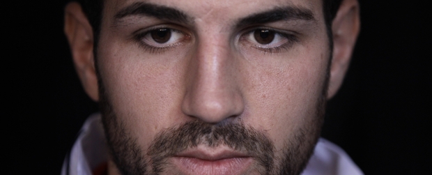 Arsenal, dispuesto a vender a Cesc | Arsenal está dispuesto a vender a Cesc Fàbregas, siempre y cuando el Barcelona mejore su oferta.