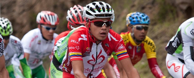 El colombiano, del equipo Café de Colombia, ganó la cuarta y penúltima etapa, de 168,8 kilómetros, entre Pravia y Cangas de Narcea. | El colombiano, del equipo Café de Colombia, ganó la cuarta y penúltima etapa, de 168,8 kilómetros, entre Pravia y Cangas de Narcea.