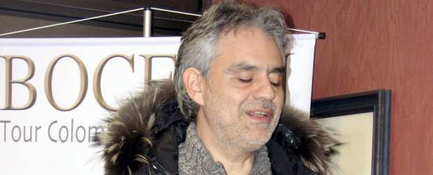 Andrea Bocelli , "La voz de Dios" canta en Bogotá | Colprensa | En la que será su primera y única presentación en Colombia, el artista italiano estará acompañado por la cantante de pop Chenoa, y la soprano portorriqueña Ana María Martínez.