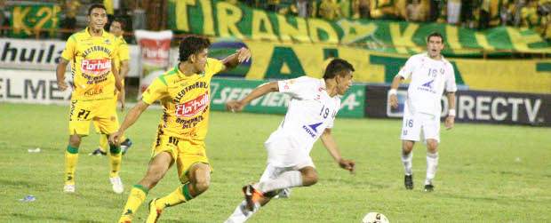 Blanco iluminó al Atlético Huila | Colprensa | Huila ganó en su cancha.