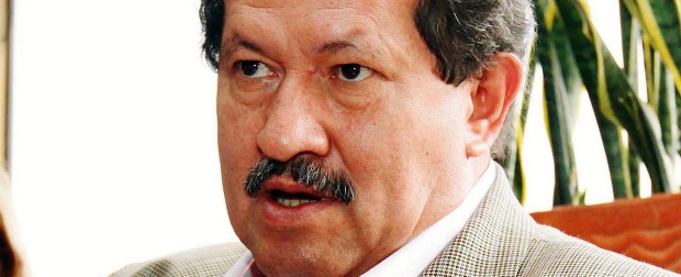 Desde su convalecencia Garzón saluda al presidente Santos y busca mediar en crisis del Cauca | El vicepresidente Angelino Garzón reapareció, tras su recuperación, en lo que él denominó Cartas del Vicepresidente.
