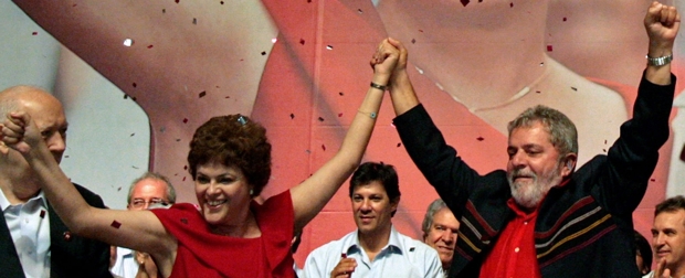 Lula, quien acaricia el final de su mandato, bate récords de popularidad en su país. | AP | Lula, quien acaricia el final de su mandato, bate récords de popularidad en su país.