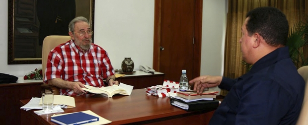 Chávez visitó por sorpresa los Castro | En su visita a Cuba, el presidente venezolano se reunió con el líder cubano, Fidel Castro.