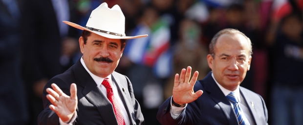 México anunció que normaliza sus relaciones diplomáticas con Honduras | Archivo | México había roto relaciones con Honduras tras el golpe a Zelaya.