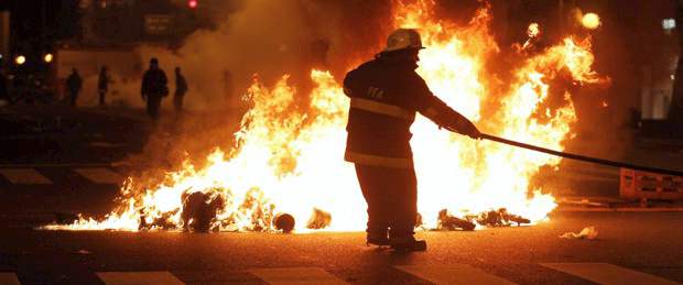 , ante fiscal, por incidentes en estadio del River Plate | El día que River perdió su categoría en la A los hinchas protestaron y dejaron importantes daños materiales en el estadio y sus inmediaciones.