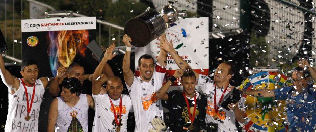 Neymar y Santos son campeones de la Copa Libertadores | Reuters | Santos volvió a ganar la Copa Santander Libertadores después de 48 años.