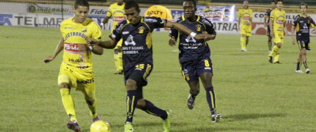 Colprensa | La entrega y el pundonor deportivo de los jugadores en la cancha, sumado a no dejar lugar a la duda, sino convencidos en la oportunidad de ganar, llevaron al Huila a un triunfo apretado.