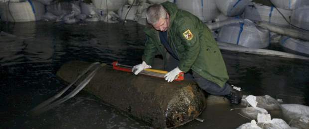 Desactivada con éxito en Alemania bomba de 1,8 toneladas de II Guerra Mundial | Reuters