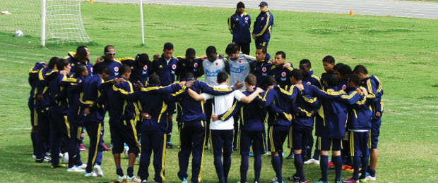 Eduardo Lara se pone el overol de la Sub20 | Colprensa | La Selección Sub20 finalizó su preparación en la ciudad de Tunja, de cara al Mundial que se disputará en el país entre julio y agosto.