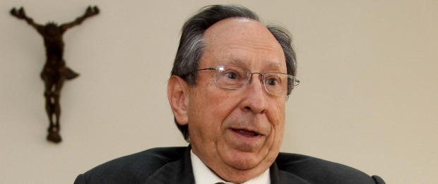 Juan Gómez, el hombre que cree en los milagros | Fotos: Hernán Vanegas | El precandidato Juan Gómez Martínez asegura que su inscripción está despojada de cualquier anhelo particular. "Acudo a esta inscripción con el ánimo de unión por el partido, sin ninguna aspiración personal", dijo durante el acto.