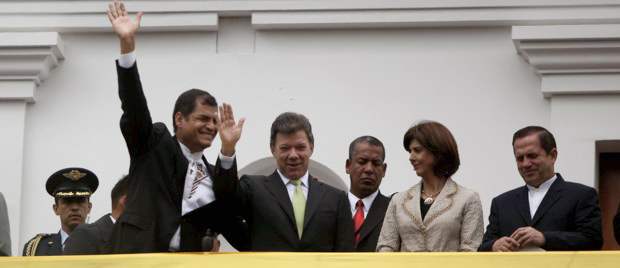 Los vuelos entre Colombia y Ecuador tendrán reducción de precios | Archivo | La medida responde a los compromisos hechos por el presidente de la República, Juan Manuel Santos y su homólogo ecuatoriano, Rafael Correa, el pasado 19 de diciembre.