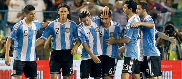 Argentina comenzó la era Sabella con un triunfo ante Venezuela | Reuters | Nicolás Otamendi, marcado con el número 6, anotó el único tanto del partido.