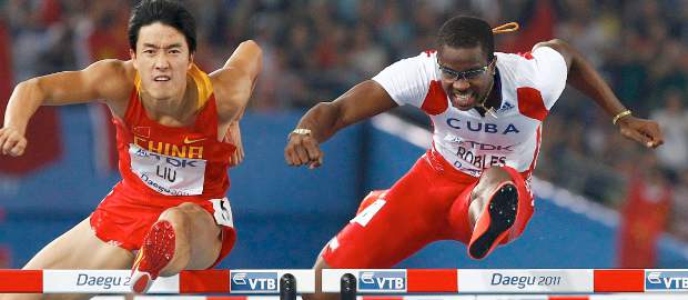 Dayron Robles perdió su primer oro por decreto | Reuters | Liu Xiang y Dayron Robles durante la prueba de los 110 metros vallas.