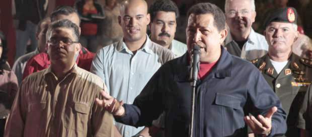 El presidente de Venezuela, Hugo Chávez, retornó sorpresivamente a su país tras varias sesiones de quimioterapia en Cuba. | Reuters | El presidente de Venezuela, Hugo Chávez, retornó sorpresivamente a su país tras varias sesiones de quimioterapia en Cuba.