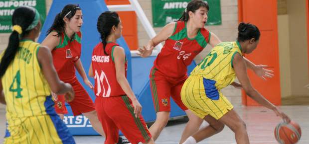 Medellín picó en punta en los Juegos | Cortesía Indeportes Antioquia | Hoy, competencias de 7:00 a.m. a 10:00 p.m. en ajedrez, baloncesto, béisbol, ciclismo, fútbol, microfútbol, karate do, pesas, patinaje, tenis de mesa y voleibol.