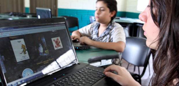 Las consecuencias del efecto Google | Archivo | Un estudio revela que el uso de buscadores y bases de datos en internet reduce nuestra memoria pero nos hace más habilidosos para encontrar información.