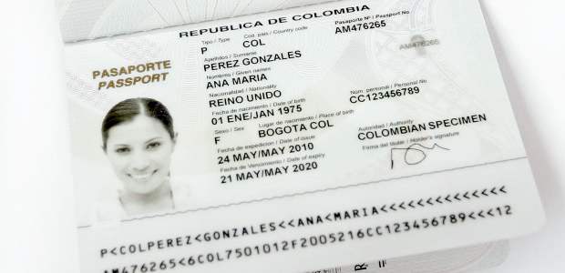 El pasaporte también cambia | Archivo | El nuevo documento empezó a expedirse el año pasado en la sede de la Cancillería en Bogotá.