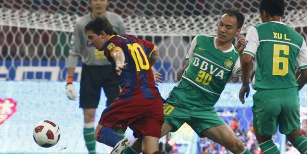 Barcelona selló su gira por Asia con goleada | Reuters | Con su juego magistral, Messi volvió a demostrar por qué es el mejor del planeta.