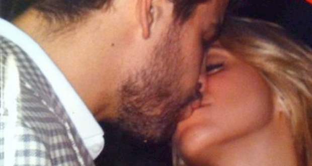 Shakira y Piqué, un año después | Archivo | Desde la publicación de esta foto, Piqué y Shakira son reconocidos oficialmente como pareja.
