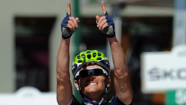 El paisa Betancur dio brava lucha en el Giro | Giovanni Auletta, AP-Sestriere, Italia | Vasili Kiryienka (Movistar) le dedicó el triunfo a su compañero fallecido, Xavier Tondo. El bielorruso Kiryienka sostuvo una escapada de 200 kilómetros.