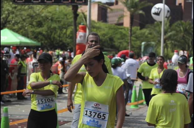 Esteban Jaramillo y Sebastián Salazar - Más de 10 mil competidores se dieron cita en esta histórica cita deportiva que se corría en las modalidades de 5, 10, 21 y 42 kilómetros.