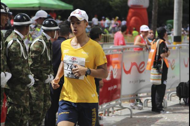 Esteban Jaramillo y Sebastián Salazar - Más de 10 mil competidores se dieron cita en esta histórica cita deportiva que se corría en las modalidades de 5, 10, 21 y 42 kilómetros.