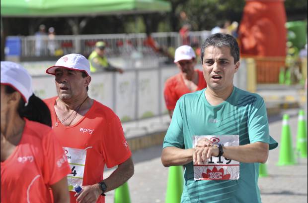 Esteban Jaramillo y Sebasti&#225;n Salazar - M&#225;s de 10 mil competidores se dieron cita en esta hist&#243;rica cita deportiva que se corr&#237;a en las modalidades de 5, 10, 21 y 42 kil&#243;metros.
