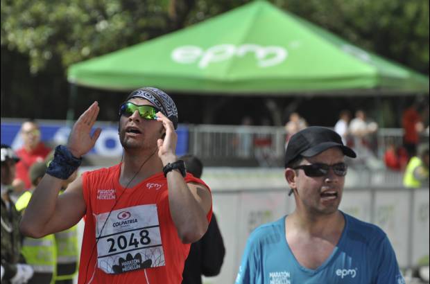 Esteban Jaramillo y Sebasti&#225;n Salazar - M&#225;s de 10 mil competidores se dieron cita en esta hist&#243;rica cita deportiva que se corr&#237;a en las modalidades de 5, 10, 21 y 42 kil&#243;metros.