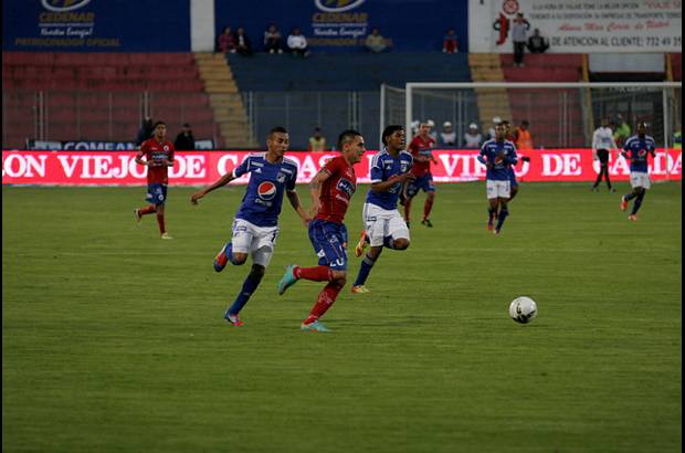 Colprensa - Pasto impuso su local&#237;a y alcanz&#243; una contundente victoria tres goles por uno frente a Millonarios.