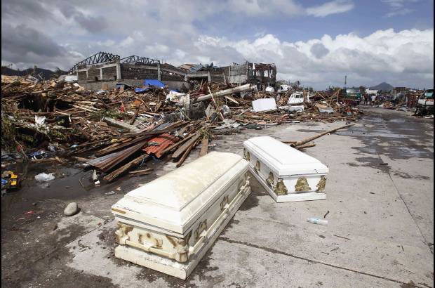 AP - A pesar de que el tifón ha perdido intensidad y en algunas zonas de Filipinas ya sale el sol, China y Vietnam están en máxima alerta e iniciaron evacuaciones masivas.