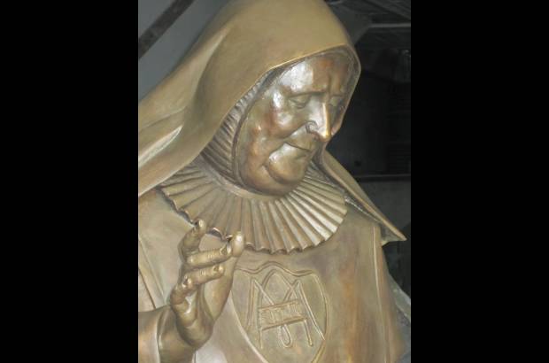 Cortes&#237;a - Decidi&#243; usar la figura de la madre Laura cuando era mayor.