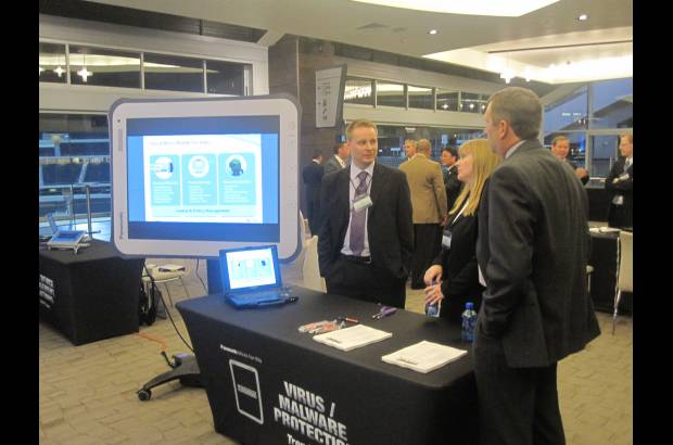 - Los socios de Panasonic presentaron, a su vez, las aplicaciones y desarrollos que han creado para la tableta.