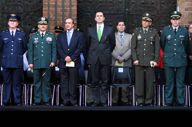 R&#243;bison S&#225;enz - A la celebraci&#243;n del 20 de julio, en el Parque de Bol&#237;var, asistieron las autoridades locales.
