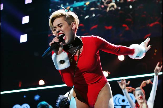 AP - Miley Cyrus cant&#243; esta semana en el Philips Arena de Atlanta.