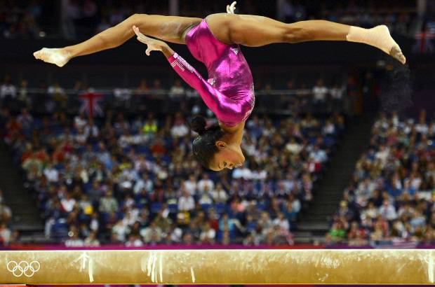 Reuters - Gabrielle Douglas fue una de las figuras estadounidenses de la gimnasia art&#237;stica de los Juegos Ol&#237;mpicos.