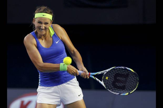 AP - El partido hab&#237;a cambiado por completo de rumbo y era Azarenka la que se sent&#237;a superior en la pista.