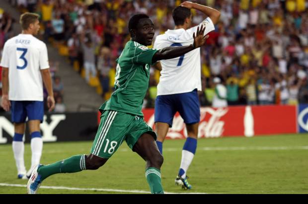 Colprensa - En el mejor momento de Nigeria, Benjamin Gordon tuvo un mano a mano con Jack Butland, pulso que gan&#243; el portero. Como respuesta, al minuto 52, Egbedi puso a ganar a Nigeria y acab&#243; con el invicto de Butland, quien no hab&#237;a recibidos goles.