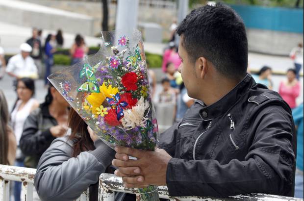 Donaldo Zuluaga - En el Palacio de Exposiciones, las mujeres ejercieron su derecho al voto en las diferentes mesas que estuvieron dispuestas para las elecciones al Senado, C&#225;mara y Parlamento Andino.