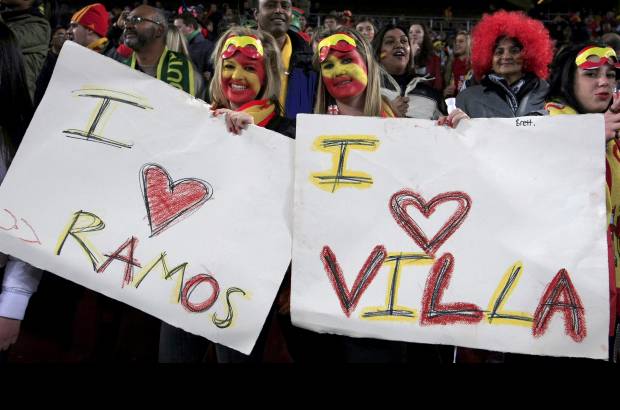 reuters - Las hinchas españolas les demuestran su amor a los jugadores de su selección