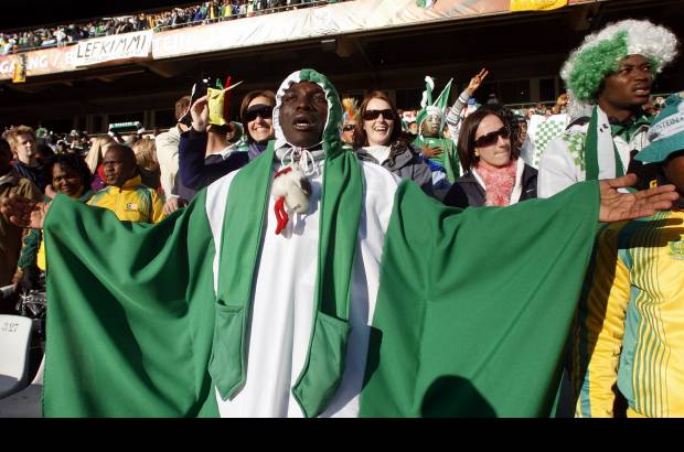 AP - Unos 30.000 espectadores apreciaron el compromiso en el estadio Free State de Bloemfontein.