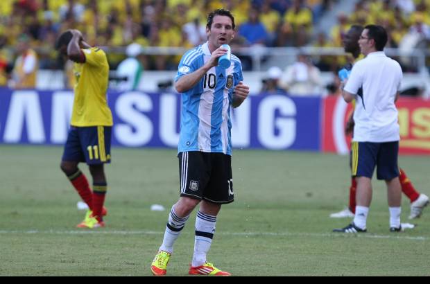 Juan Antonio Sánchez - En Barranquilla, Messi anotó a los 60 minutos y armó la jugada que terminó con el tanto de Sergio Agüero a los 84.
