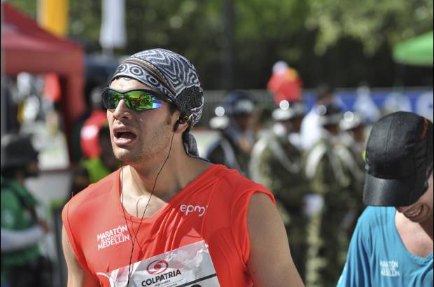 Esteban Jaramillo y Sebasti&#225;n Salazar - M&#225;s de 10 mil competidores se dieron cita en esta hist&#243;rica cita deportiva que se corr&#237;a en las modalidades de 5, 10, 21 y 42 kil&#243;metros.