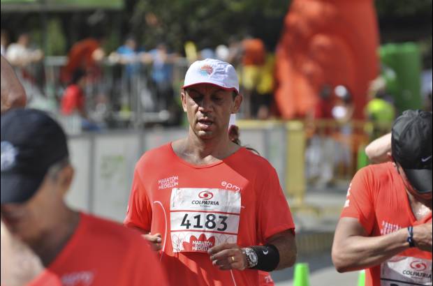 Esteban Jaramillo y Sebasti&#225;n Salazar - M&#225;s de 10 mil competidores se dieron cita en esta hist&#243;rica cita deportiva que se corr&#237;a en las modalidades de 5, 10, 21 y 42 kil&#243;metros.