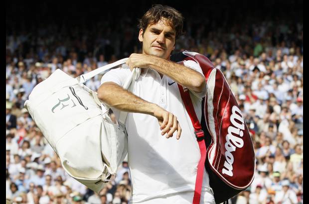 AP - Hab&#237;a comenzado el principio del fin para Federer. Tsonga estaba lanzado hacia la remontada. Todos los golpes le entraban y el propio Federer, que no baj&#243; el ritmo, reconoci&#243; que no ve&#237;a la forma de contrarrestar el juego de su rival.
