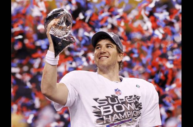 Reuters - El mariscal de campo Eli Manning volvi&#243; a protagonizar otro final de temporada m&#225;gico con un segundo trofeo Vince Lombardi y premio de Jugador M&#225;s Valioso (MVP).