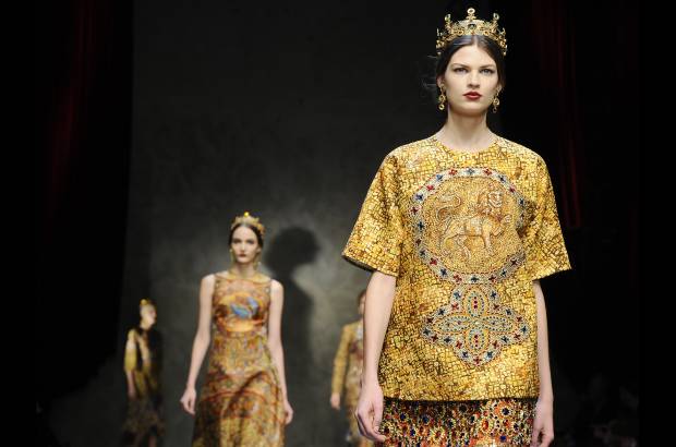 AP - Dolce & Gabbana hizo lo propio con su colecci&#243;n de febrero pasado en Mil&#225;n.