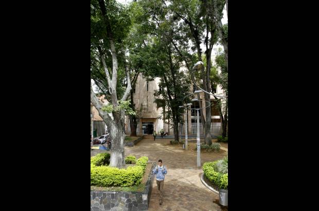 Donaldo Zuluaga - El municipio cuenta con una densidad poblacional de aproximadamente 2.496 por kil&#243;metro cuadrado.