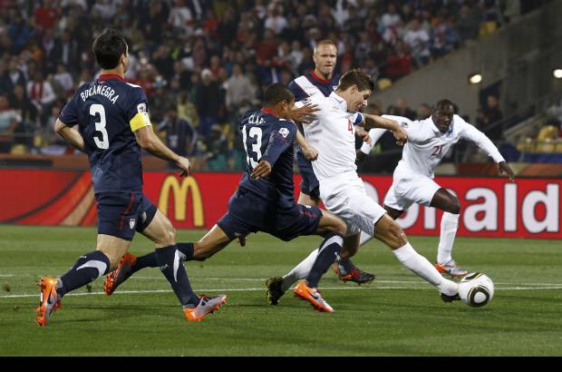 Reuters - Varias acciones de gol para ambos equipos, pero el marcador se qued&#243; en el empate 1-1.